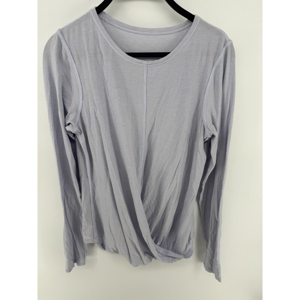 Lululemon Serene Saturday Long Sleeve Women Size 6?